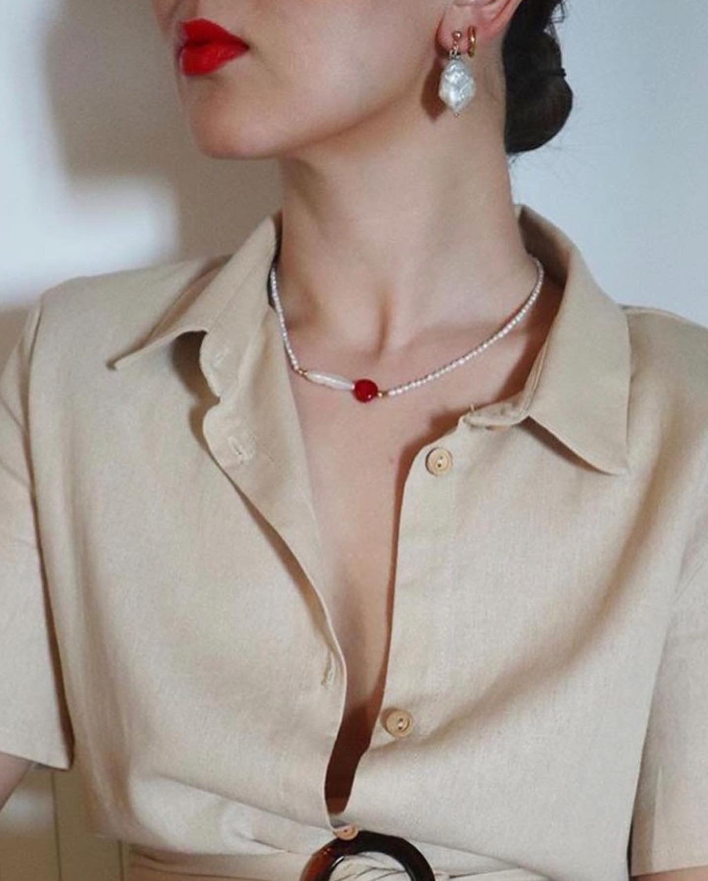 Small pearl necklace