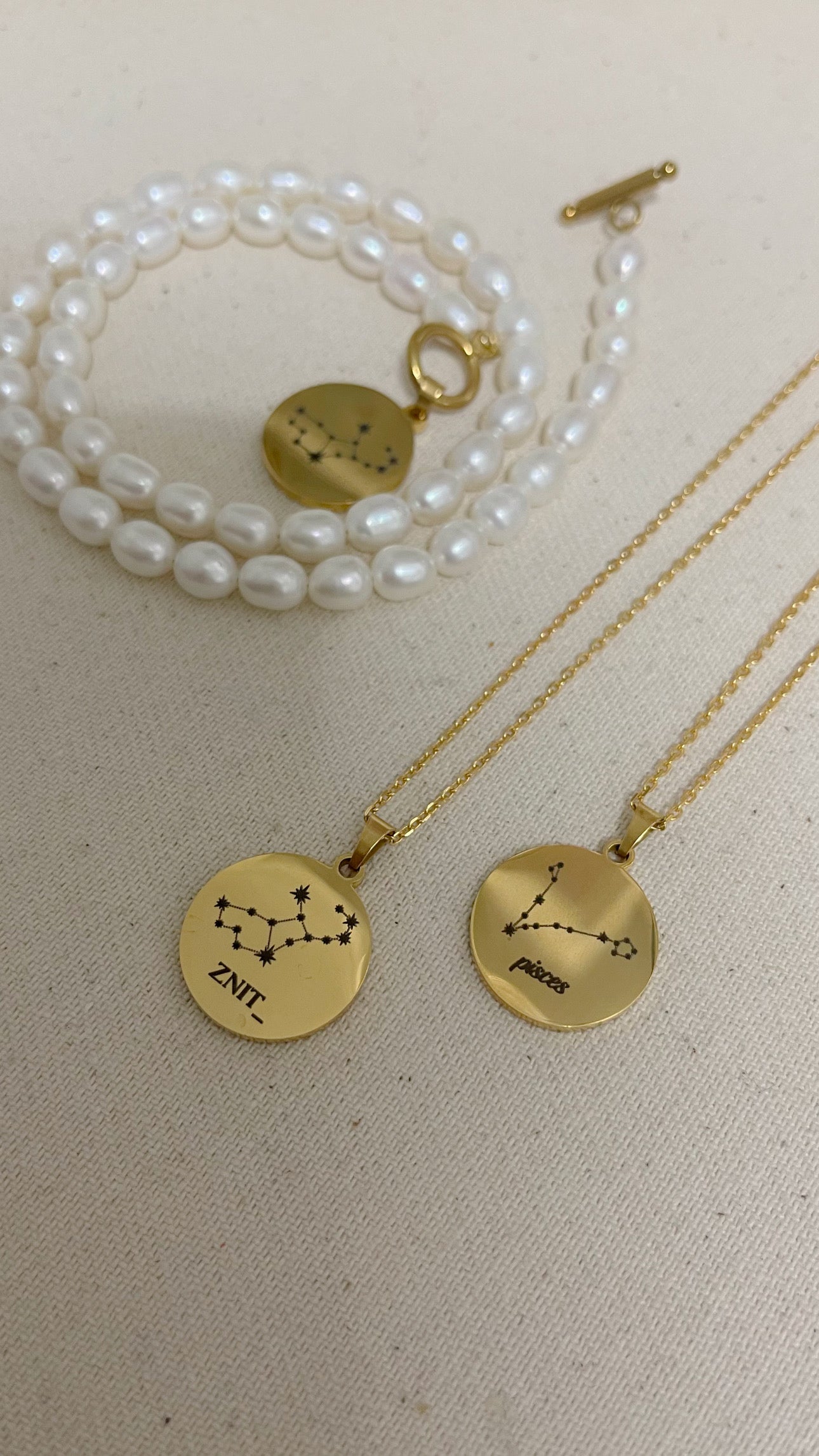 Engrave Pearl Necklace