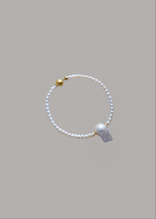 Sole pearl bracelet