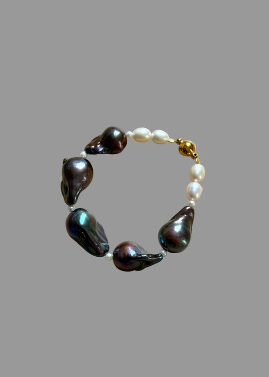 Tahitian baroque bracelet