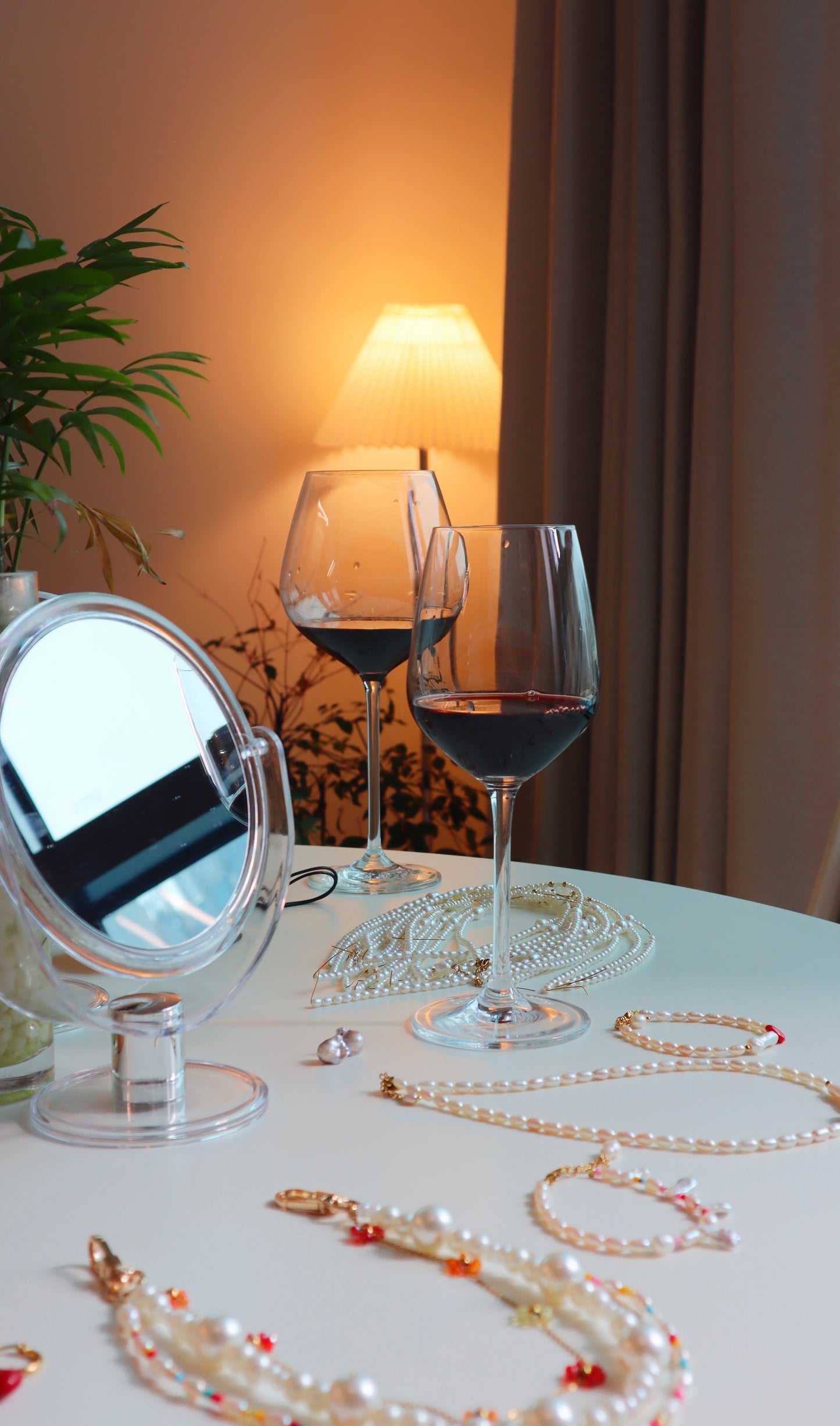 Mera Pearl Necklace