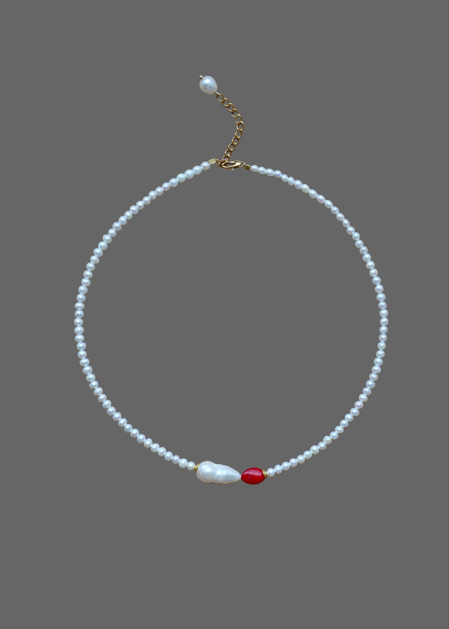 Small pearl necklace
