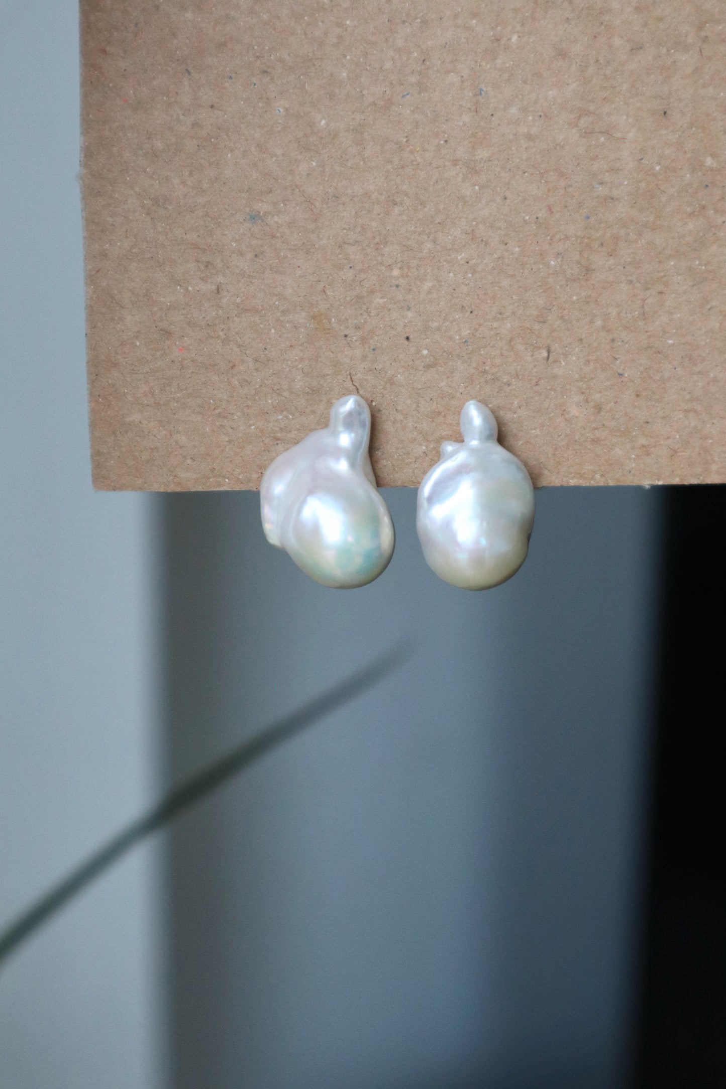Grande baroque earrings