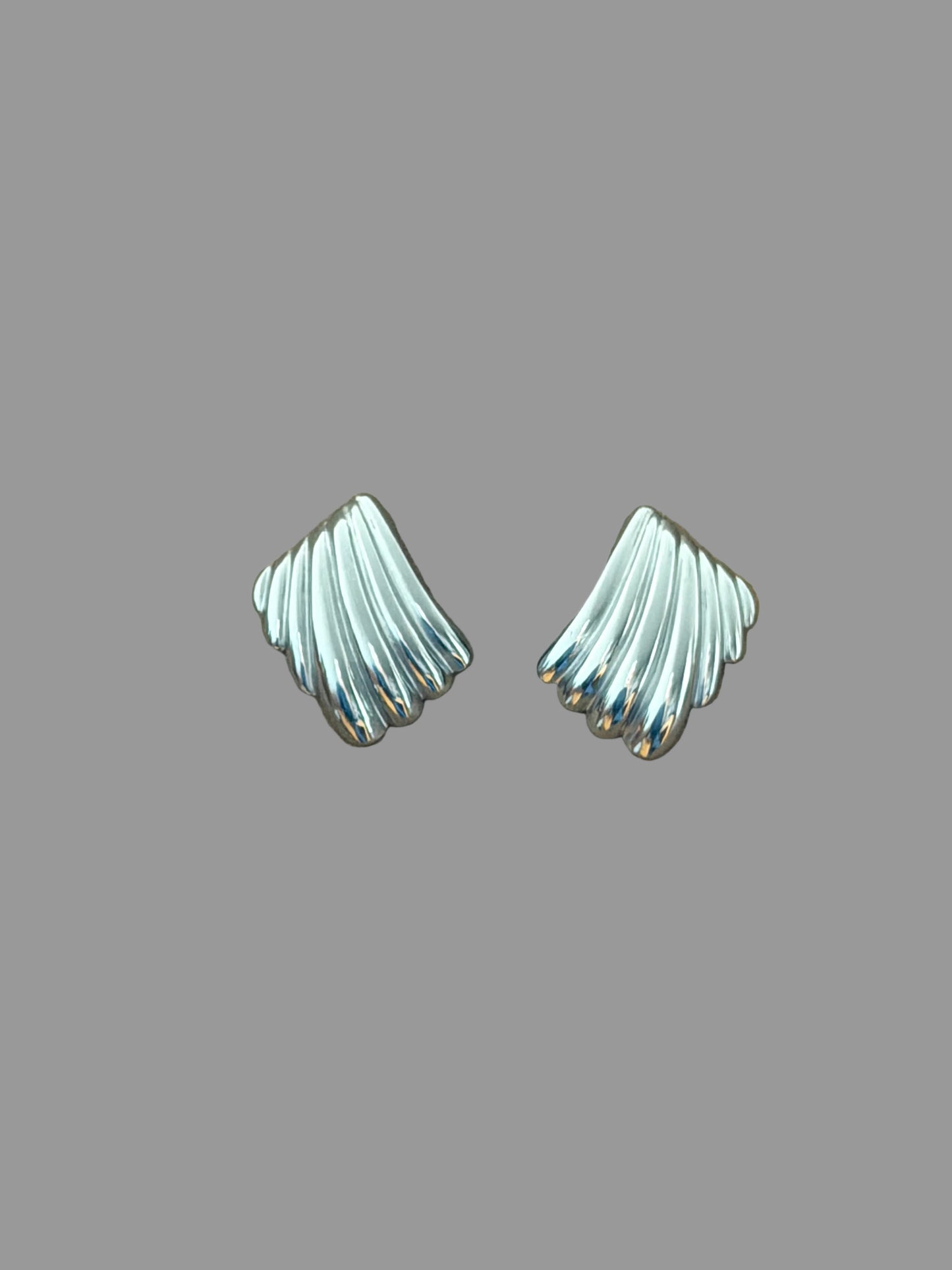 Vali earrings