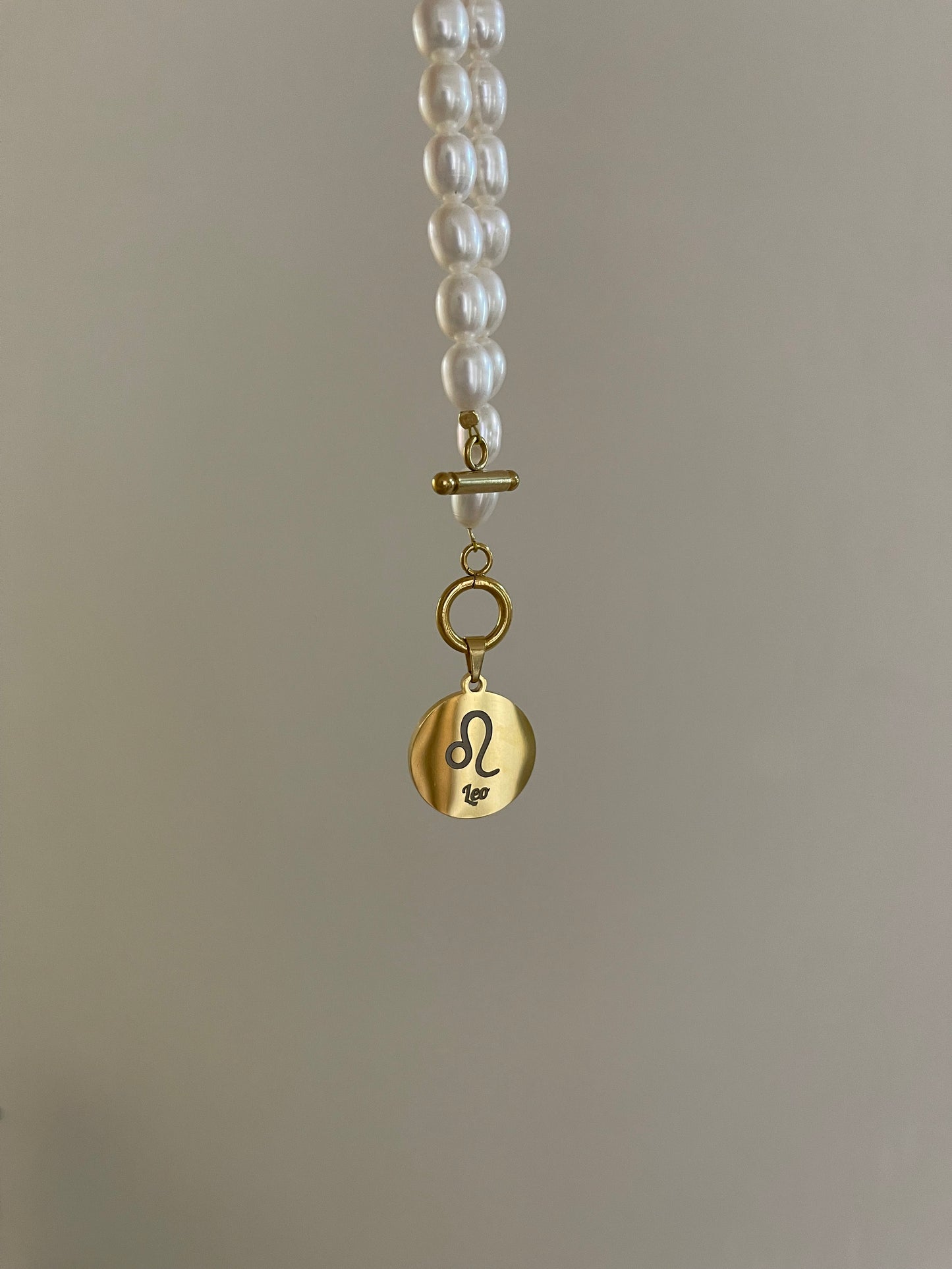 Engrave Pearl Necklace