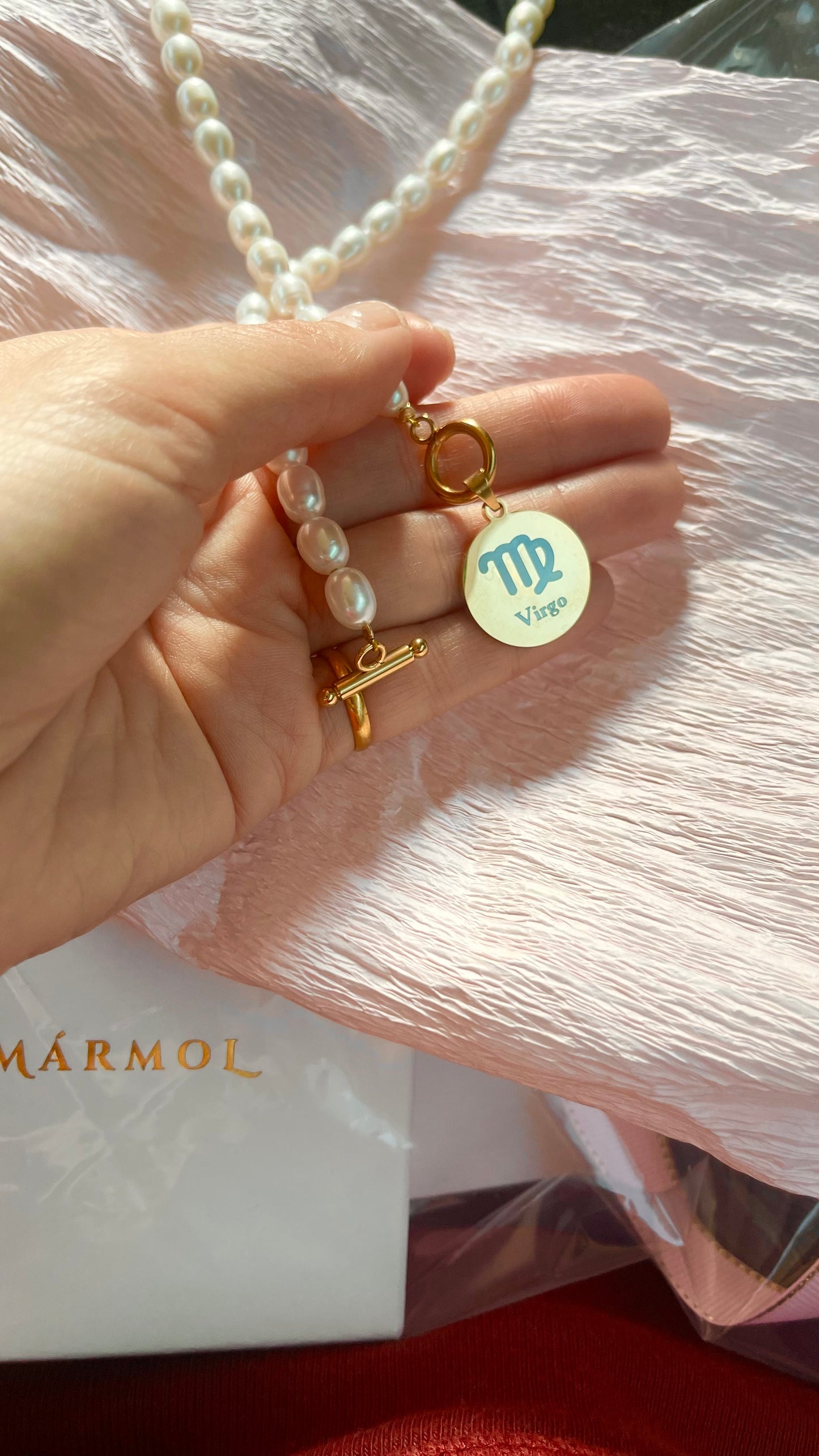 Engrave Pearl Necklace