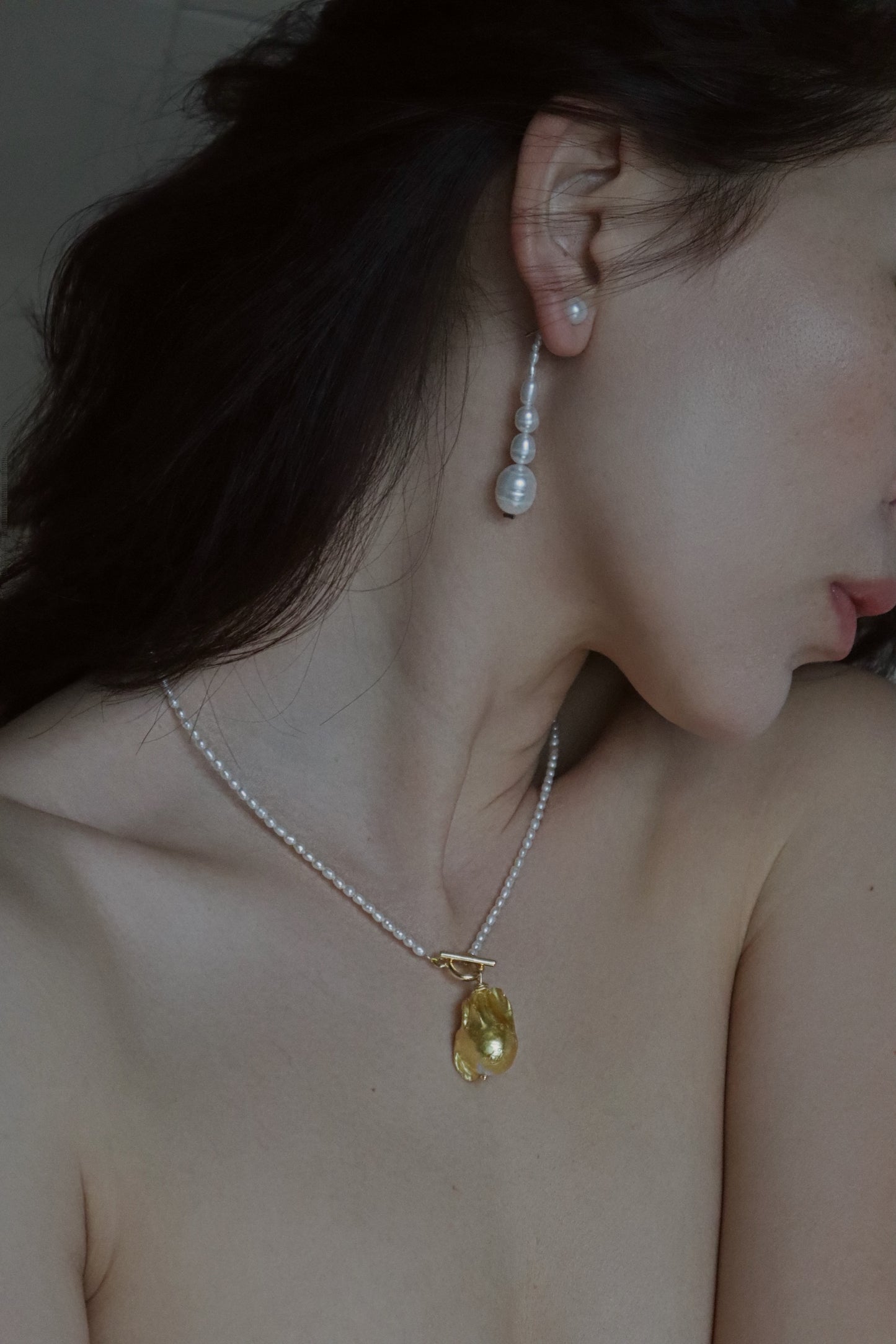 Matita pearl earrings